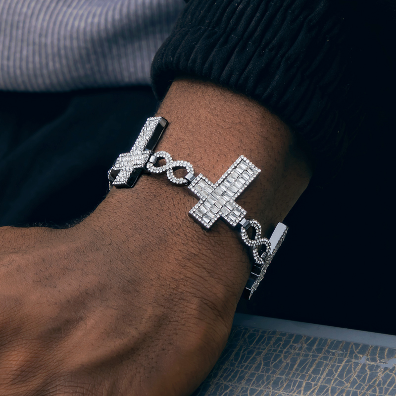 10mm 8 Baguette Cross Infinity Bracelet In White Gold With Gold Shine - Image 5