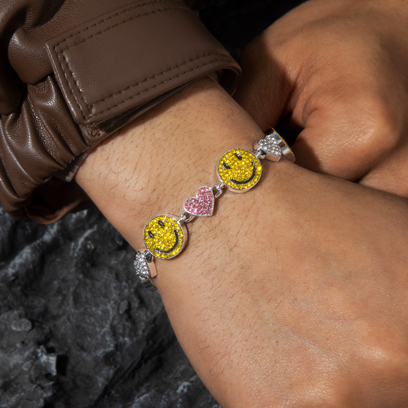 Smile Face & Heart Link Bracelet In White Gold With Street Luxury Shine