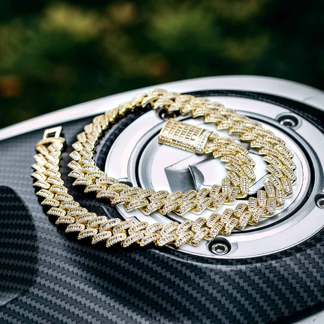 14mm Baguette & Round Cut Box Clasp Cuban Chain In Gold With Iced Out Shine - Image 6