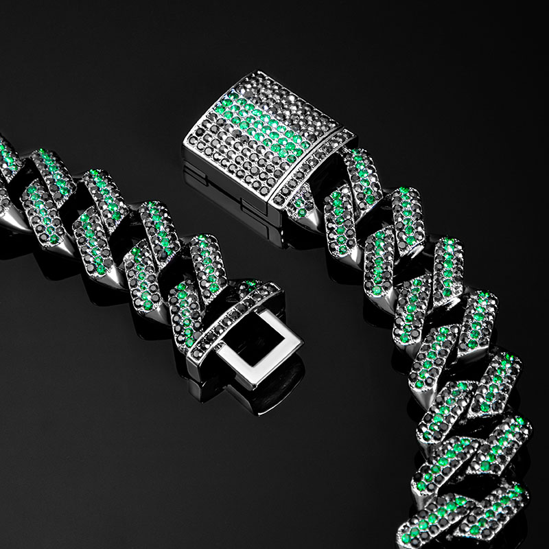 Iced Out 20mm Emerald & Black Cuban Chain With Big Box Clasp Gold - Image 4