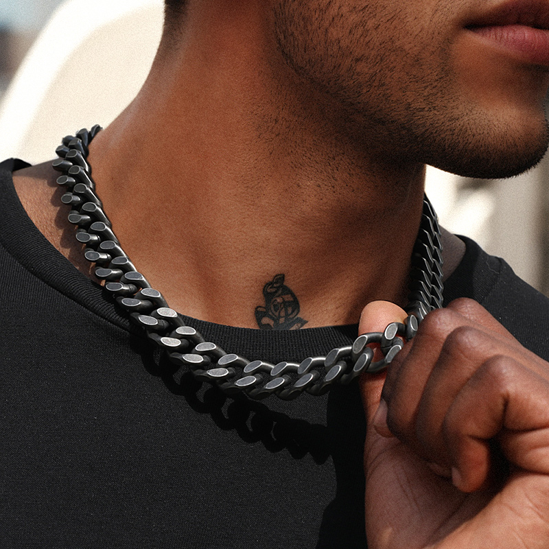 14mm Curb Chain With Hook Buckle Clasp In Black Gold With Gold Shine