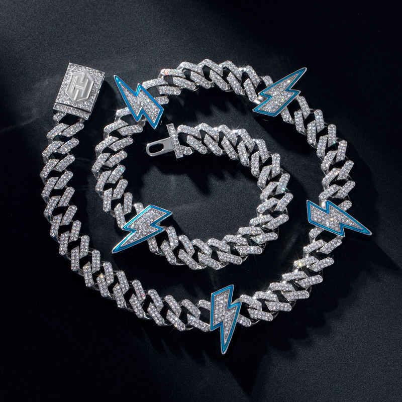 Iced Out Lightning 12mm Cuban Chain Gold With Street Luxury Shine - Image 3