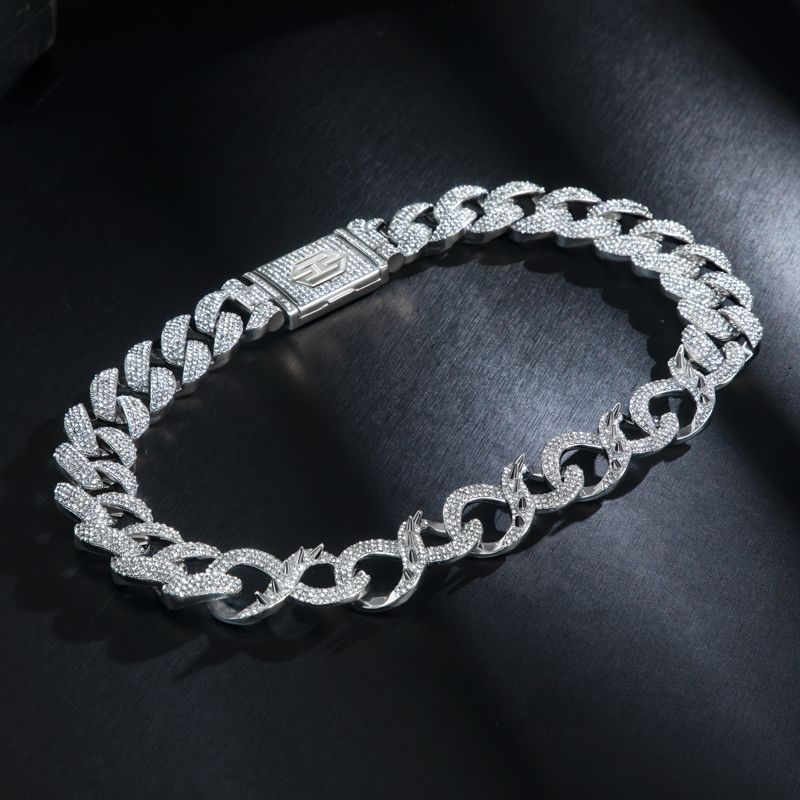 20mm 20 Spiked Infinity Cuban Link Chain In White Gold Cuban Chain - Image 5
