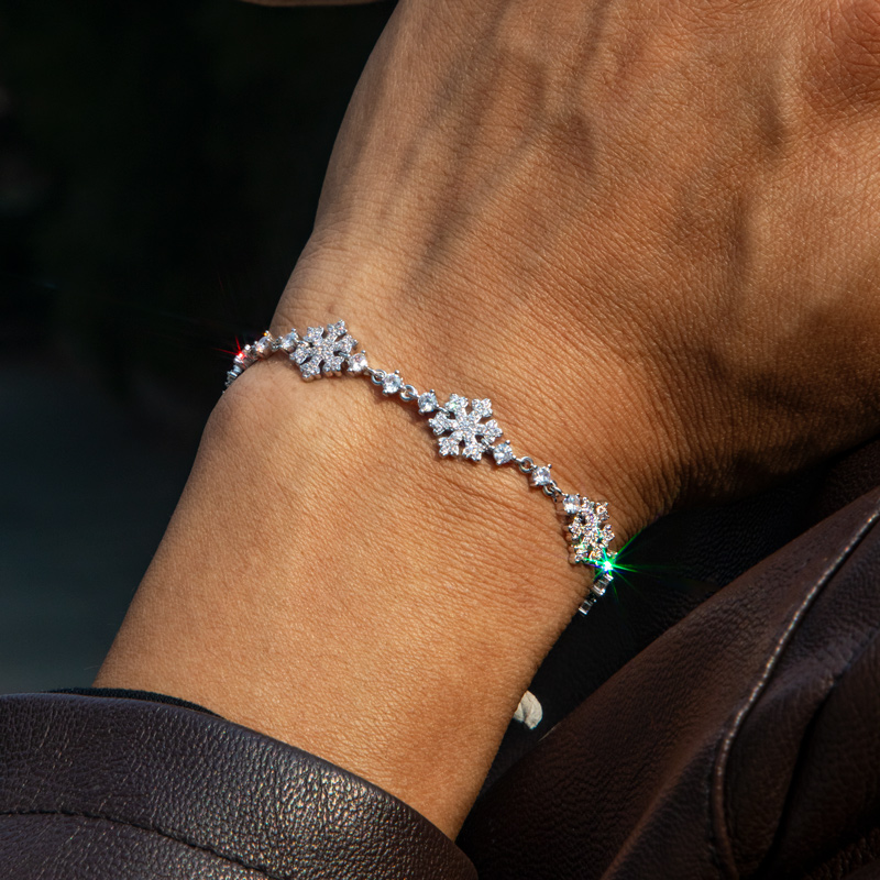 10mm 7 Snowflake Link Bracelet In White Gold With Street Luxury Shine