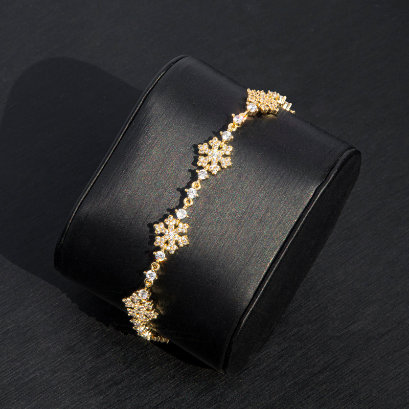 10mm 7 Snowflake Link Bracelet In Gold With Street Luxury Shine - Image 4