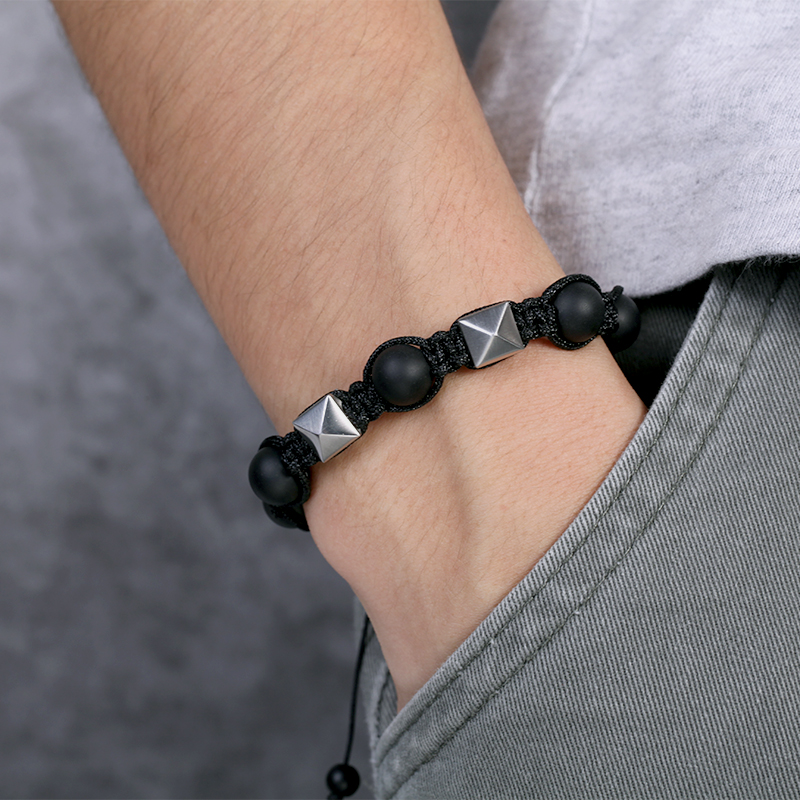 Stainless Steel Pyramid Black Onyx Beads Bracelet With Street Luxury Shine