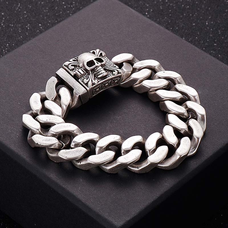 20mm Skull Clasp Cuban Bracelet Bold Statement Style With Street Luxury - Image 3
