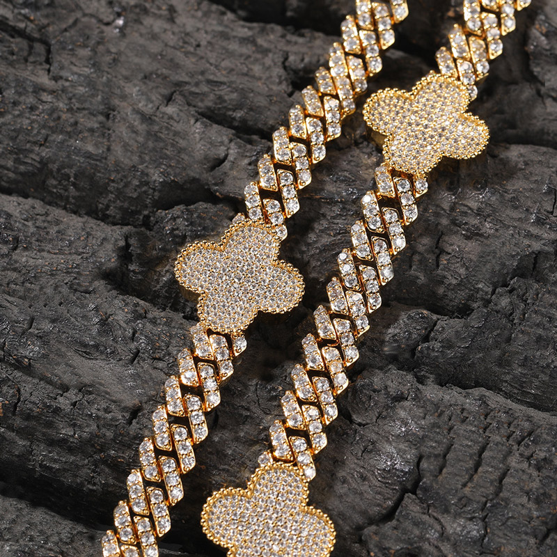 Iced Out Four Leaf Clover Cuban Bracelet Gold With Street Luxury Shine - Image 4