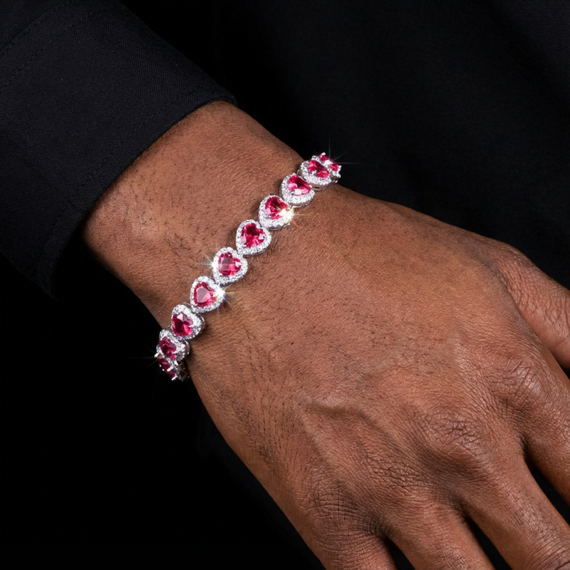 Iced Out Out 7 Heart-shaped Bracelet In White Gold With Gold Shine - Image 4