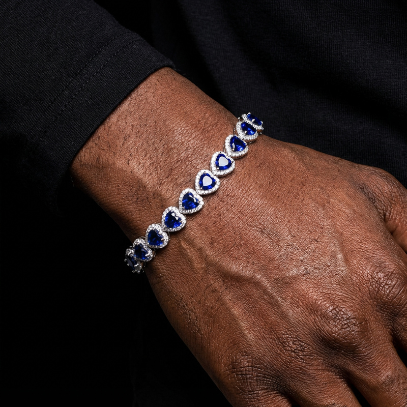 Iced Out Out 7 Heart-shaped Bracelet In White Gold With Gold Shine - Image 5