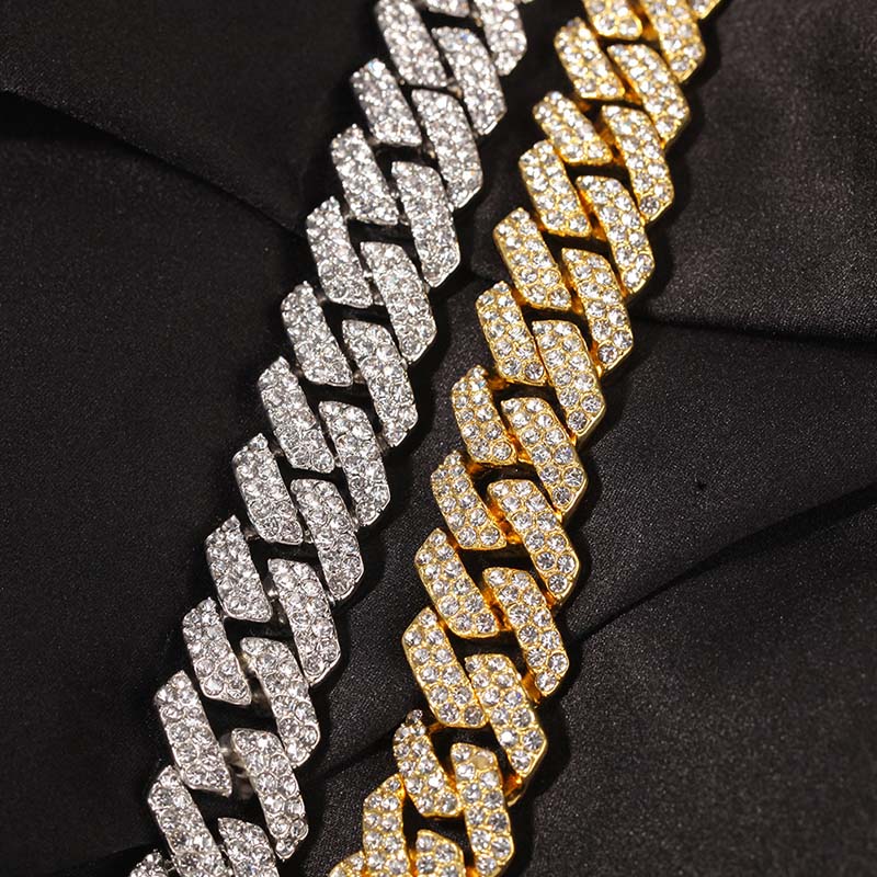 18mm Iced Out Out Cuban Chain Gold With Street Luxury Shine - Image 4