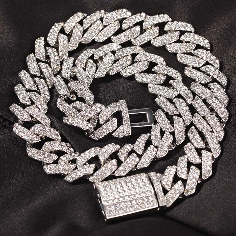 18mm Iced Out Out Cuban Chain Gold With Street Luxury Shine