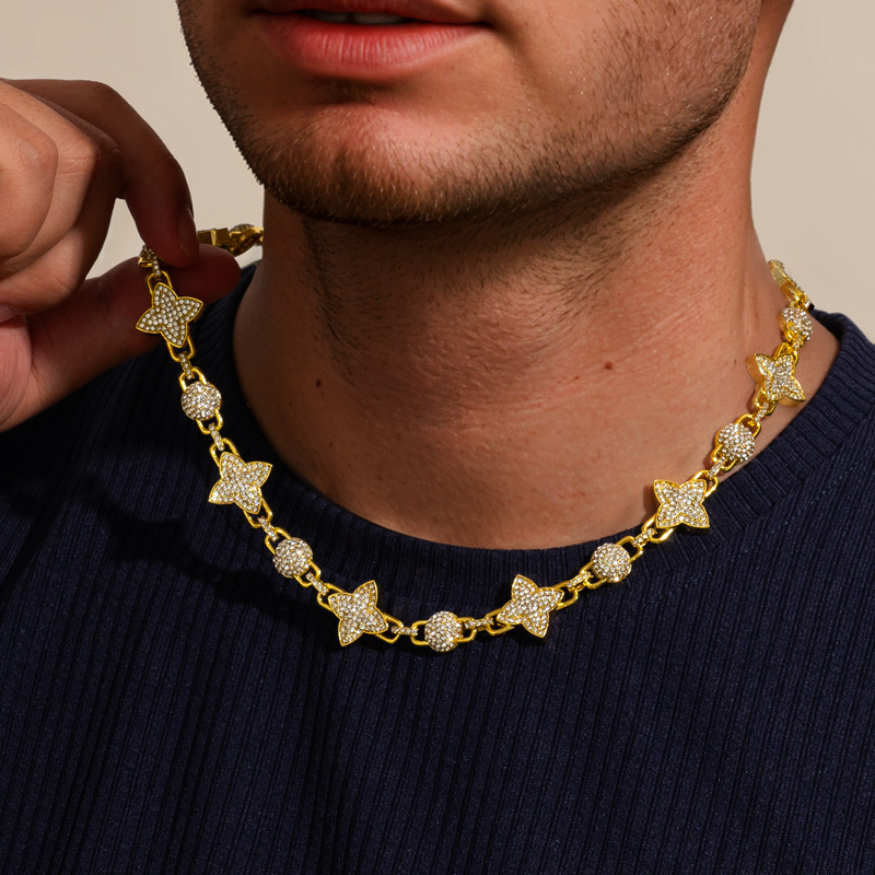 Iced Out Out Four Leaf Clover Link Chain Gold With Street Luxury Shine - Image 4
