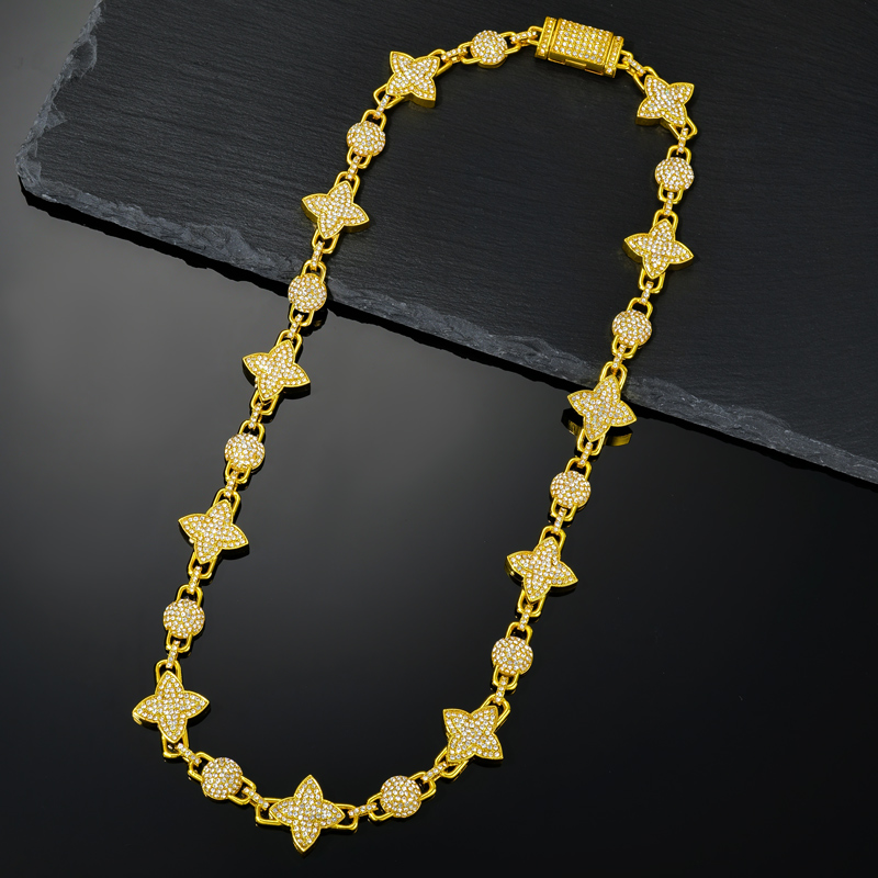Iced Out Out Four Leaf Clover Link Chain Gold With Street Luxury Shine - Image 6