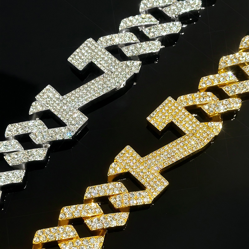 Iced Out 18mm 20 Number Cuban Chain Gold With Street Luxury Shine - Image 4