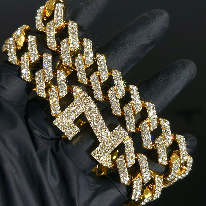 Iced Out 18mm 20 Number Cuban Chain Gold With Street Luxury Shine - Image 6