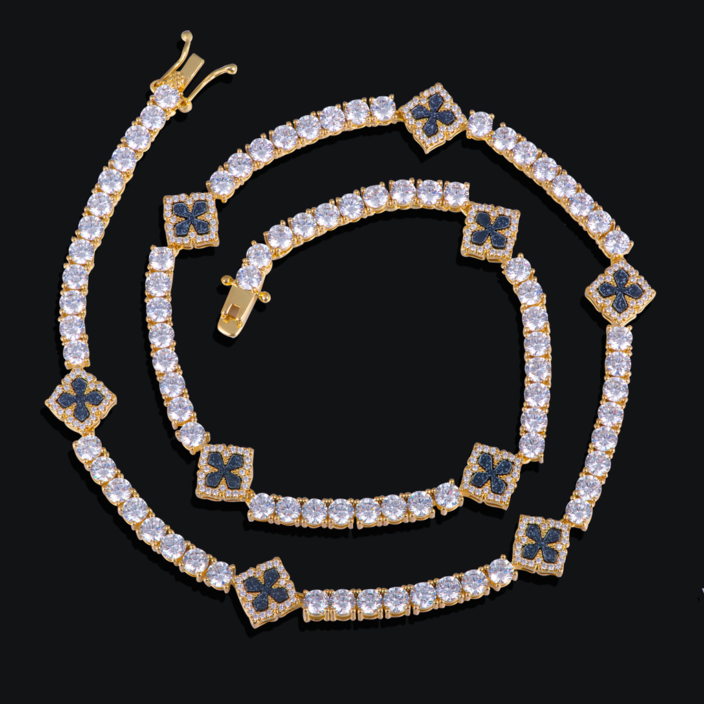 Iced Out Out Four Leaf Clover Tennis Chain Silver With Street Luxury Shine - Image 7