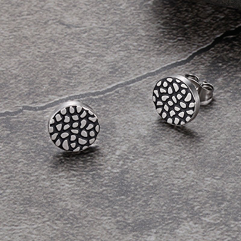 Vintage Silver Reptile Stud Earrings Made For Bold Statement Looks - Image 4