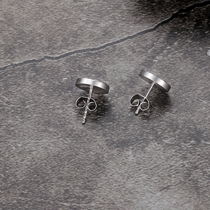 Vintage Silver Reptile Stud Earrings Made For Bold Statement Looks - Image 5