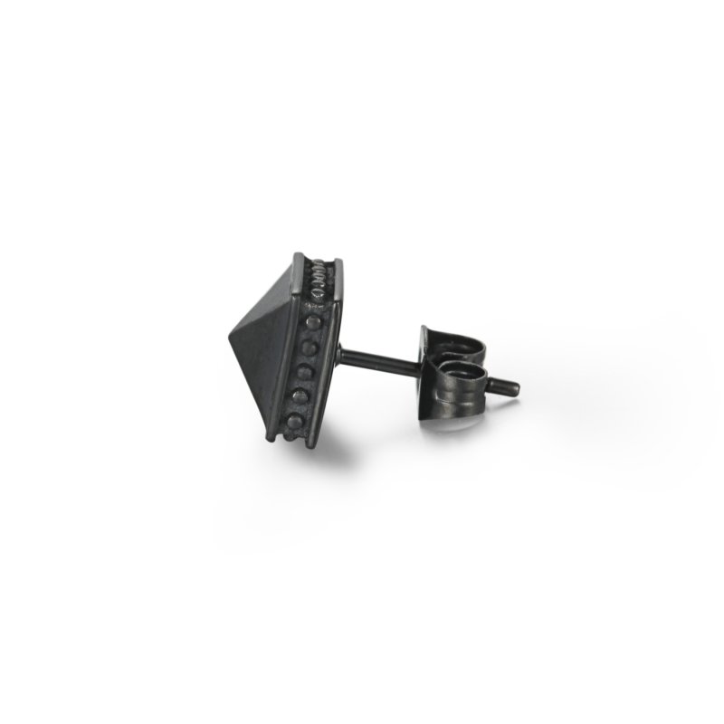 Black Pyramid Stud Earrings Bold Statement Style With Street Luxury - Image 4
