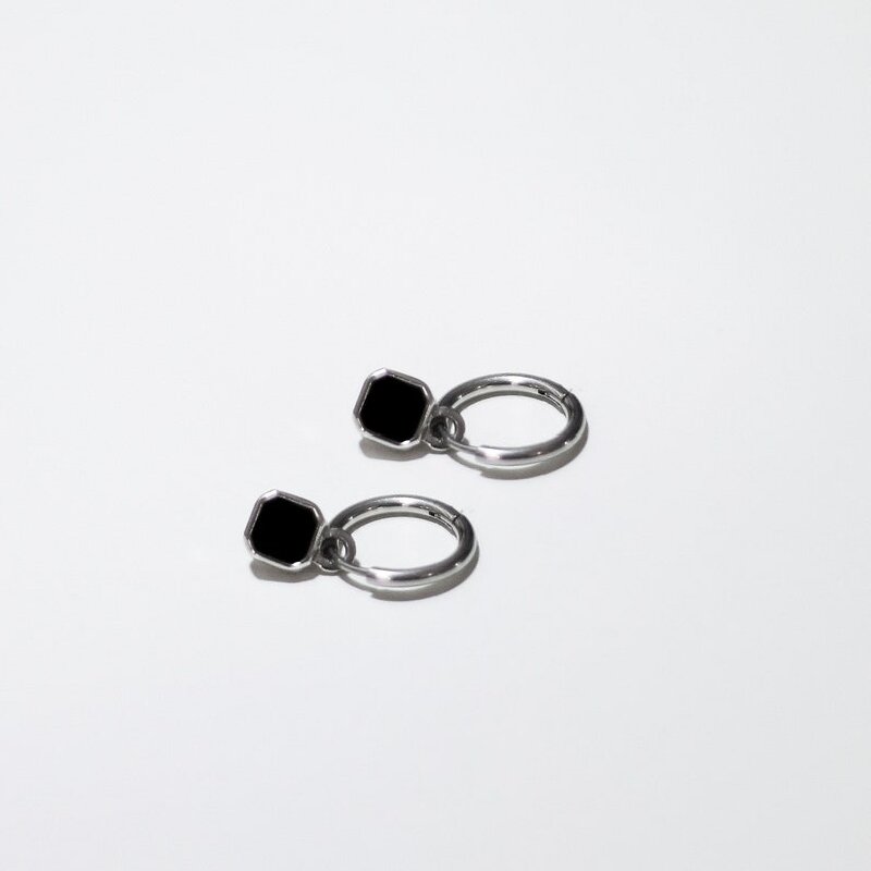 Black Enamel Dangle Earring Bold Statement Style With Street Luxury - Image 5