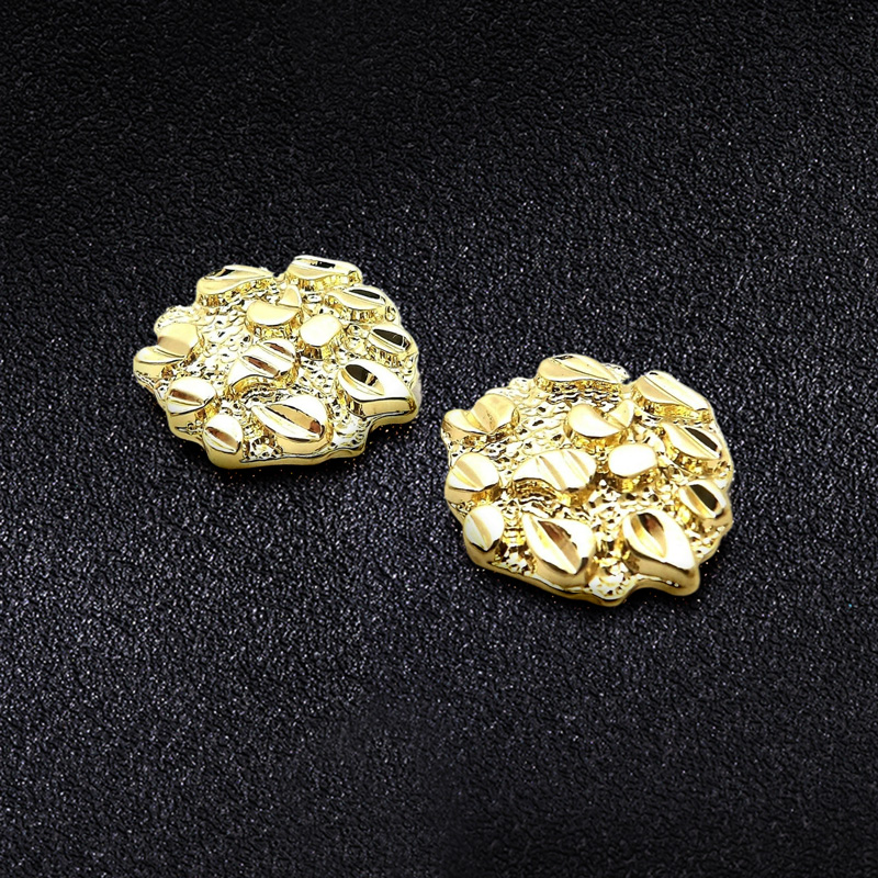 Nugget Magnetic Earring In Gold Gold With Bold Statement Appeal - Image 5
