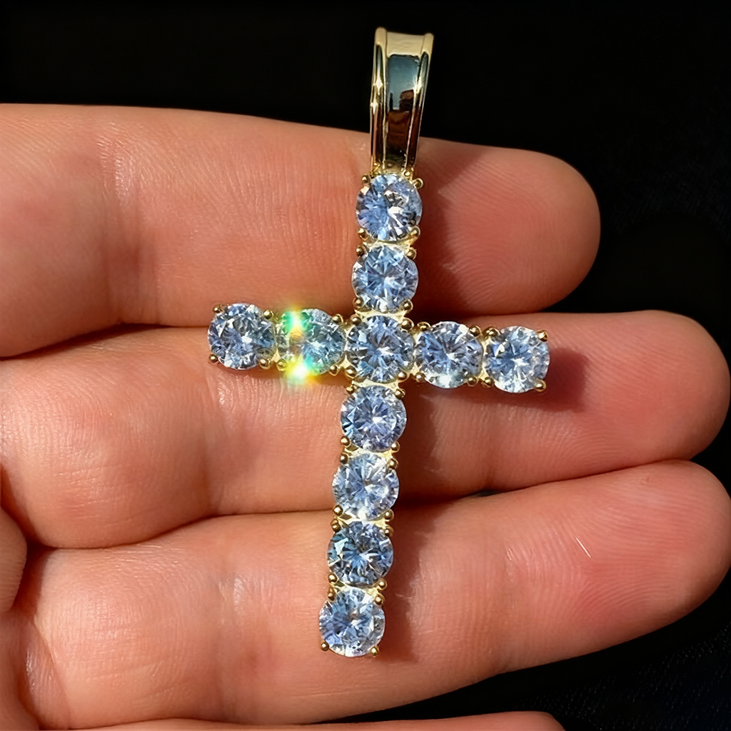 S925 Sterling Silver Moissanite Cross Pendant - White/golden Iced Out
