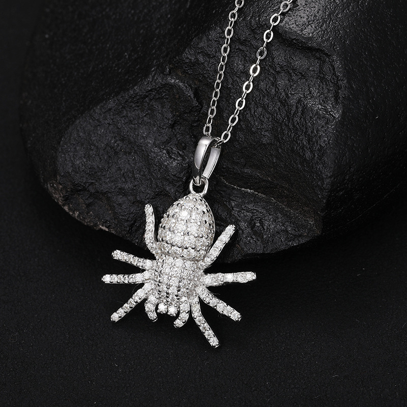 Street Luxury S925 Sterling Silver Moissanite Iced Out Spider Pendant - Image 3