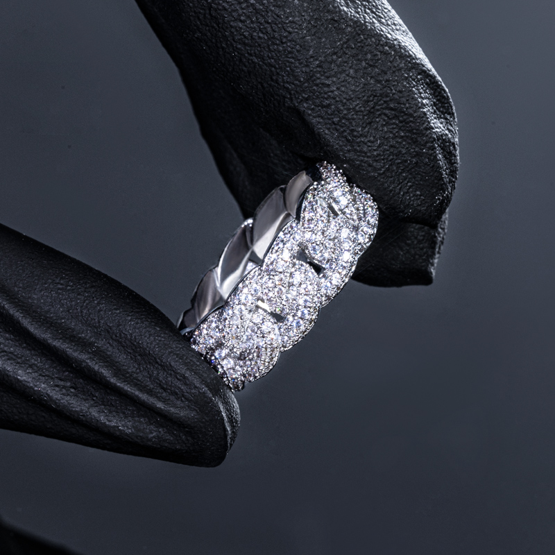 8mm 925s & Vvs Moissanite Fully Paved Cuban Ring With Iced Out Shine - Image 7