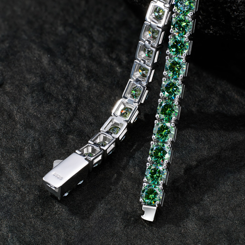5mm 925s & Vvs Moissanite Emerald Tennis Bracelet With Iced Out Shine - Image 5