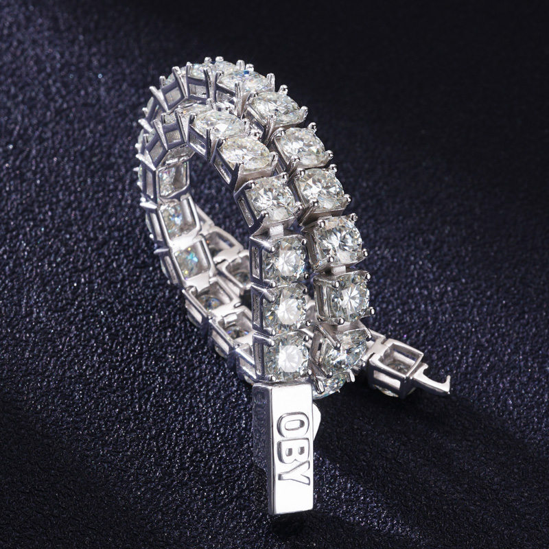 925s & Vvs Moissanite Custom Name Tennis Bracelet With Iced Out Shine - Image 3