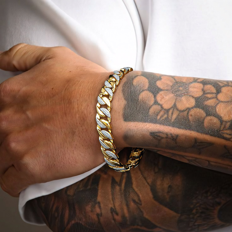 10mm 925s & Vvs Moissanite Diamond Curb Link Chain With Iced Out Shine
