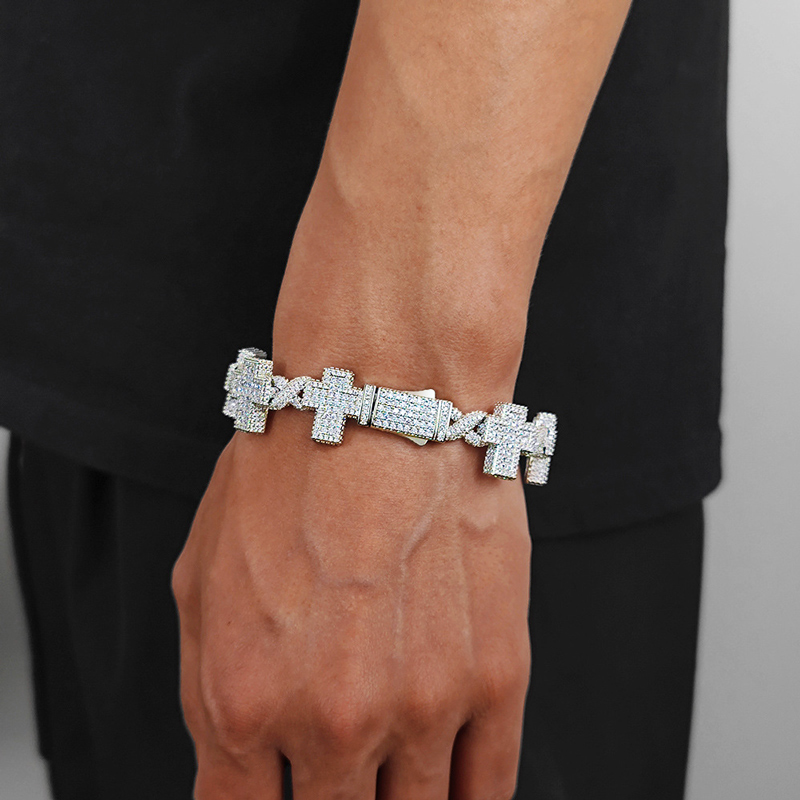 17mm S925 & Moissanite Cross Infinity Link Bracelet With Iced Out Shine