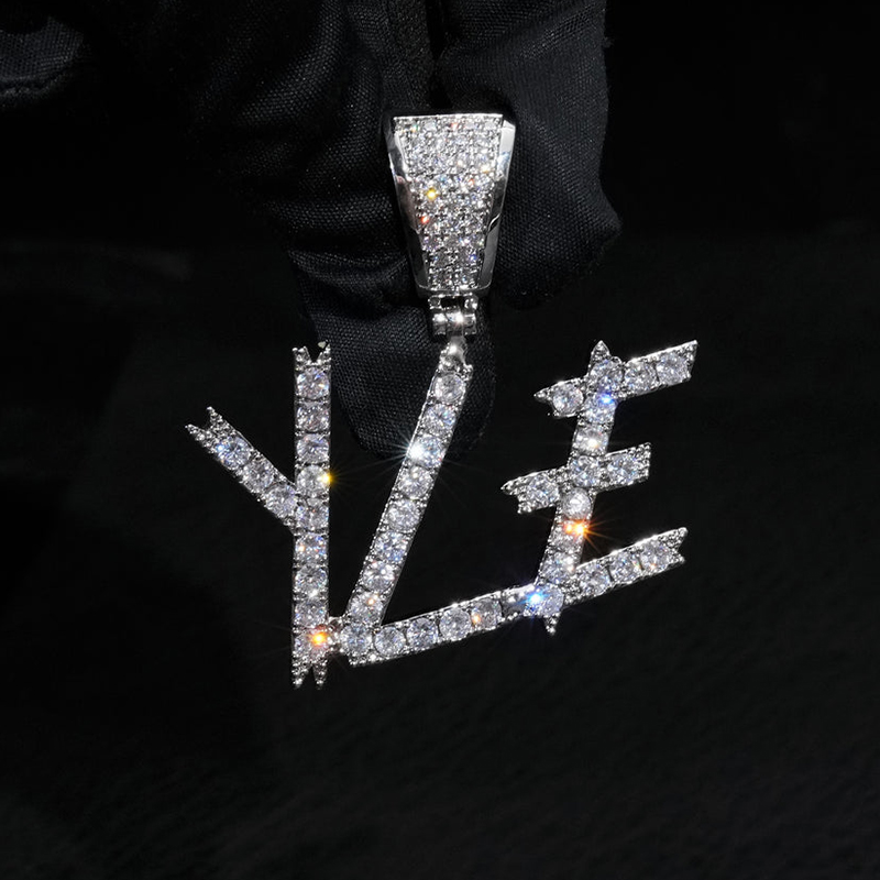 S925 & Moissanite 3mm Brush Font Letter/number Pendant Iced Out - Image 3