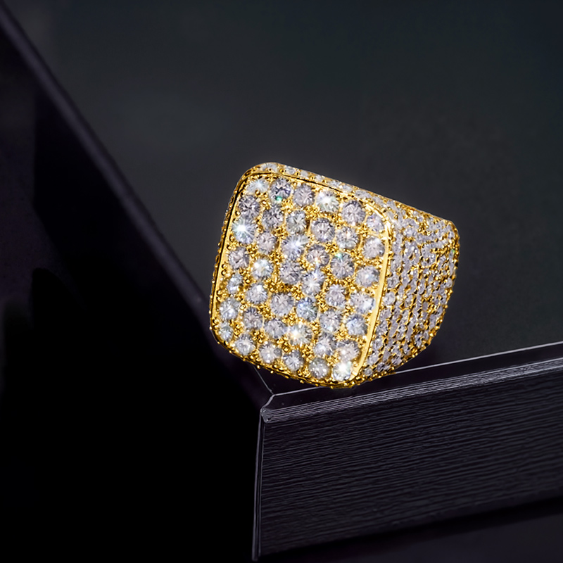 925s & Moissanite Full Iced Out Round Cut Chunky Hip Hop Ring Silver - Image 4