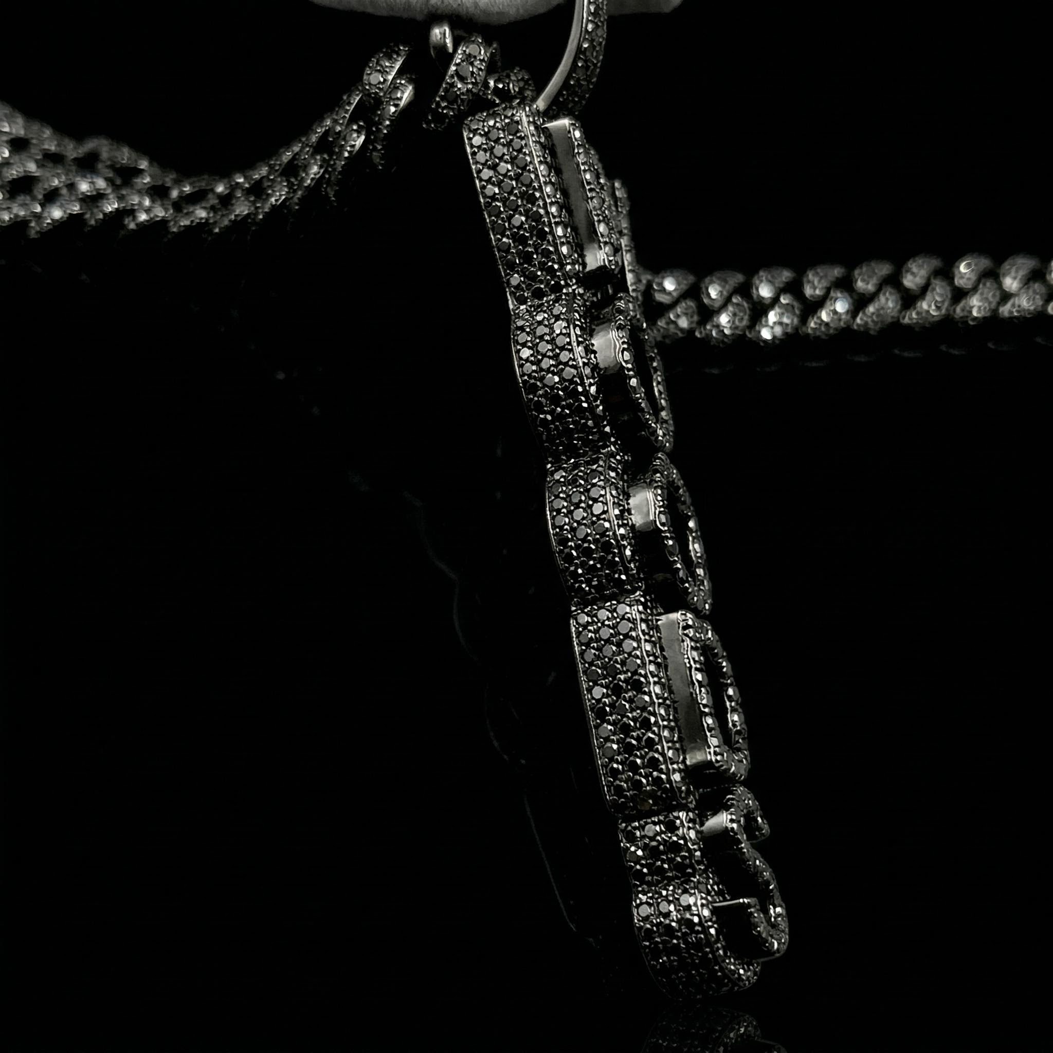 925s & Vvs Moissanite Black Custom Vertical Letter Pendant Iced Out - Image 6