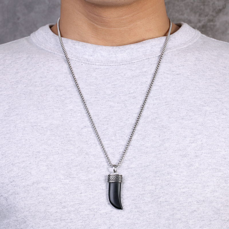 Black Onyx Wolf Fang Reptile Texture Pendant With Street Luxury Shine - Image 3