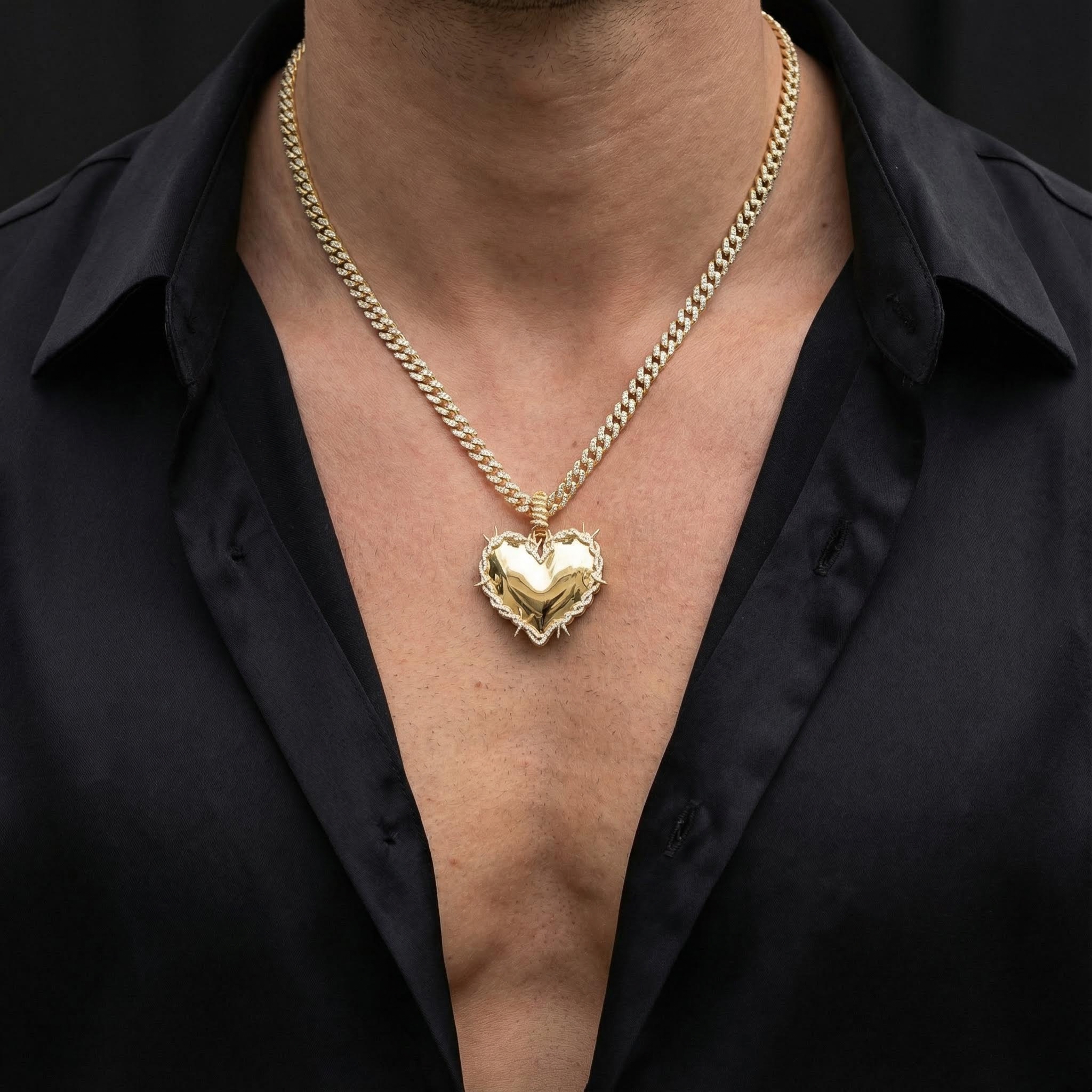 Iced Out Thorns Heart Pendant Gold With Street Luxury Shine - Image 5