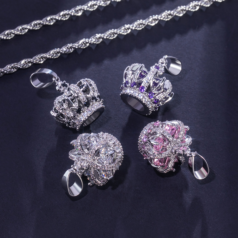Multicolor Crown Pendant In White Gold Gold Shine With Street Luxury - Image 4