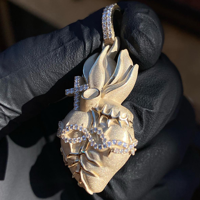 Matte Holy Heart Thorn Pendant Bold Statement Style With Street Luxury - Image 7