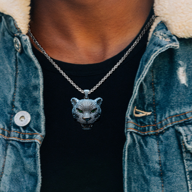 Roaring Leopard Head With Emerald Eyes Pendant With Street Luxury Shine - Image 3