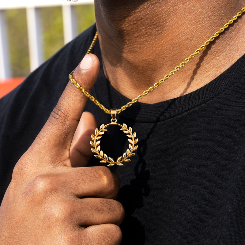 Symbol Of Triumph Laurel Wreath Pendant Gold With Street Luxury Shine - Image 5