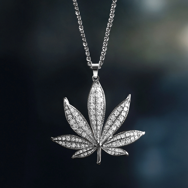 Iced Out Leaf Pendant Moissanite With Street Luxury Shine