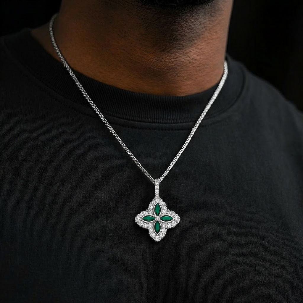 Iced Out Out Four Leaf Clover Pendent Necklace With Street Luxury Shine
