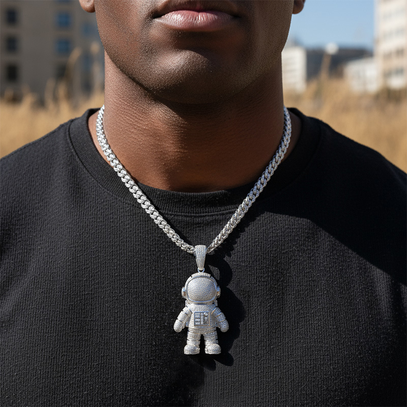 Iced Out Out Astronaut Pendant Moissanite With Street Luxury Shine - Image 4