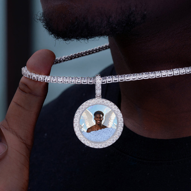 Icy-filled Disc Custom Photo Pendant Moissanite With Street Luxury Shine - Image 4