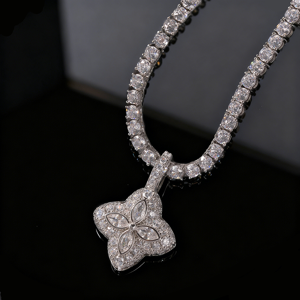 Iced Out Out Four Leaf Clover Pendent Necklace With Street Luxury Shine - Image 3