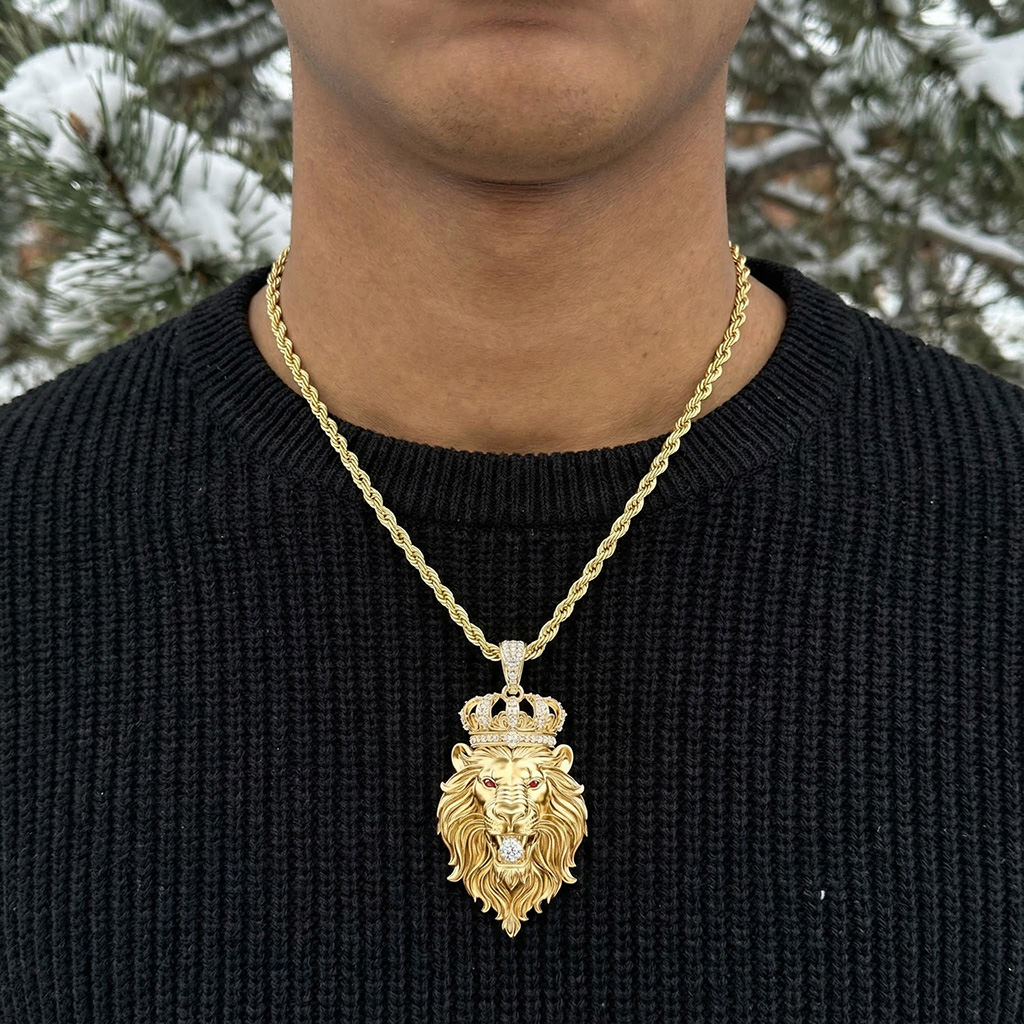 Lion Bites Round Cut Diamond With Crown Pendant In Gold Moissanite - Image 3