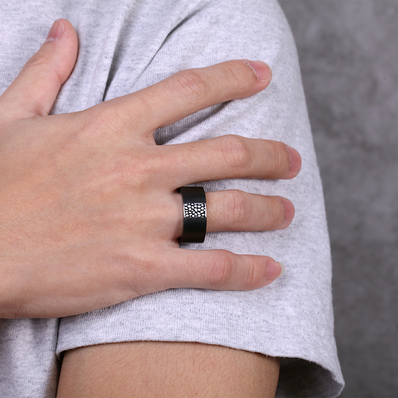 Reptile Texture Matt Black Carbon Ring Silver With Street Luxury Shine - Image 3