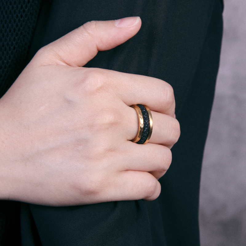Black Stardust 3pcs Ring In Gold Gold With Bold Statement Appeal - Image 3